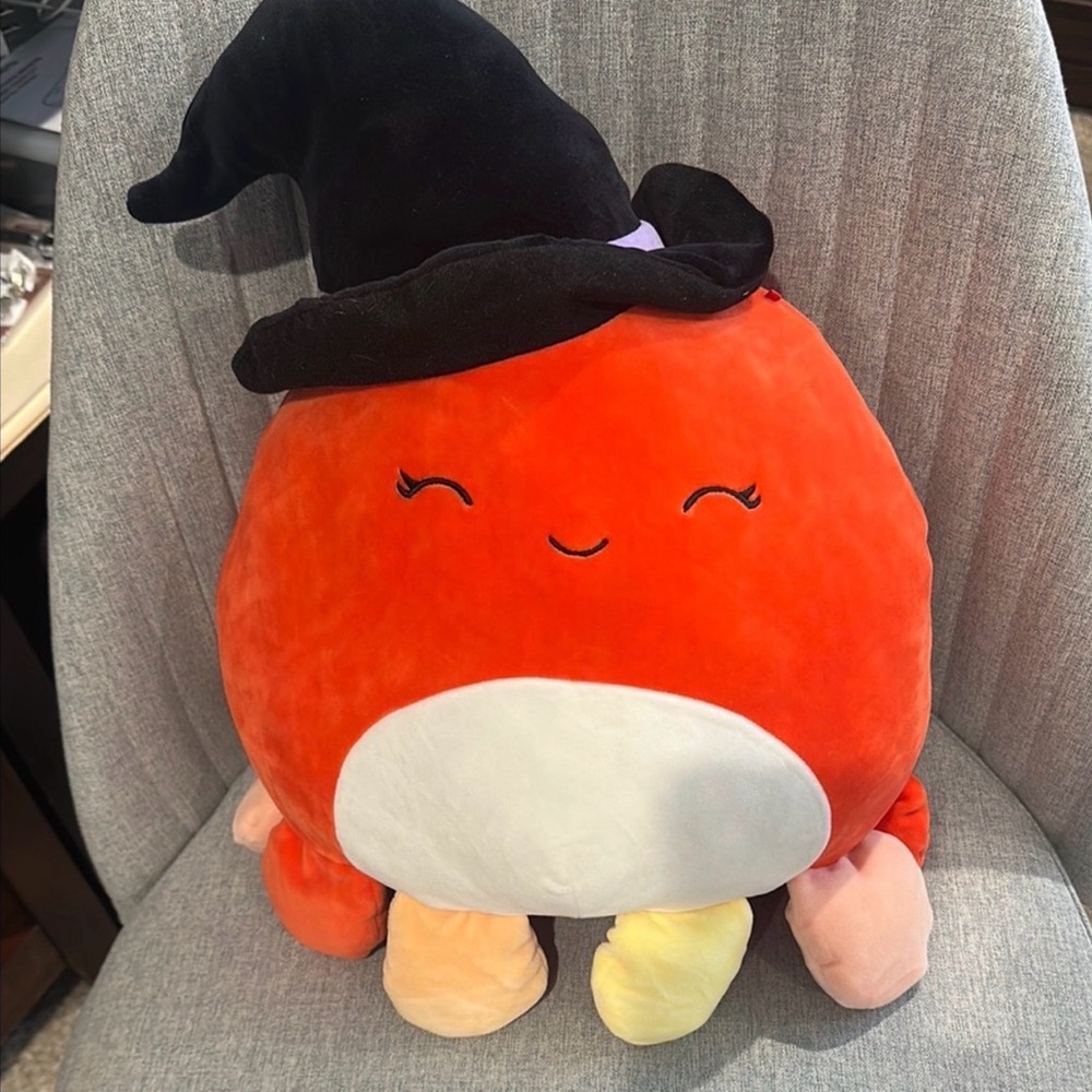 🧡 Detra Octopus Witch 20 in Squishmallow
